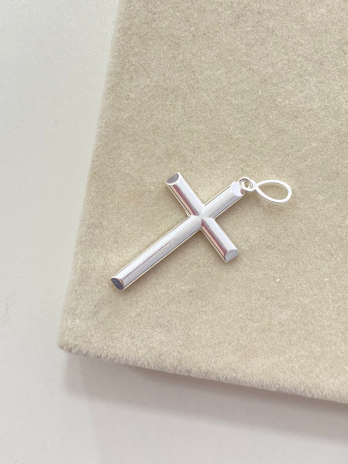 WhatsApp Image 2024-05-06 at 11.15.59 Pingente Crucifixo Grande - Imagem 1