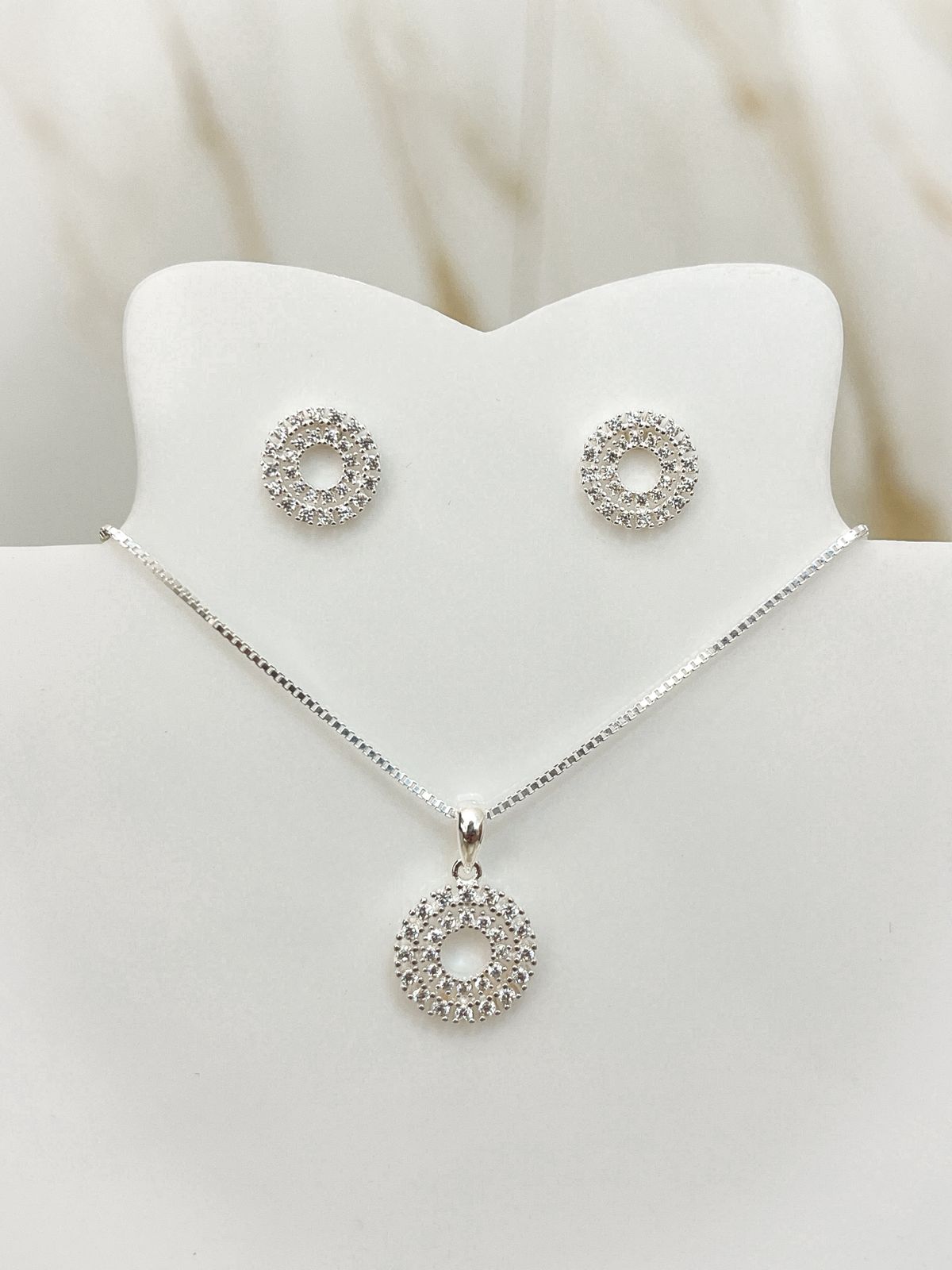 WhatsApp Image 2025-10-17 at 09.06.07 (1) Conj. Neve - Imagem 1