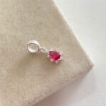 Berloque Gota Pink Borda Cravejada