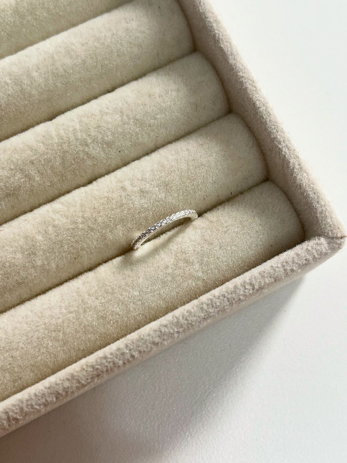 WhatsApp Image 2025-07-28 at 19.53.03 Piercing Conch Cravejado - Imagem 1