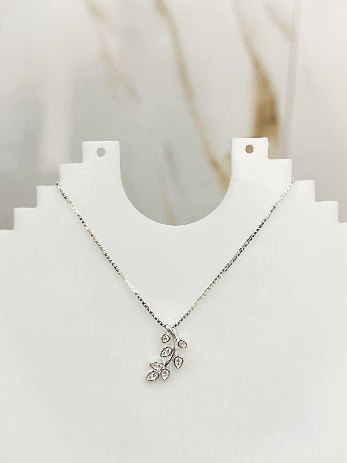 WhatsApp Image 2025-10-18 at 13.00.07 (2) Colar Ramo - Imagem 1