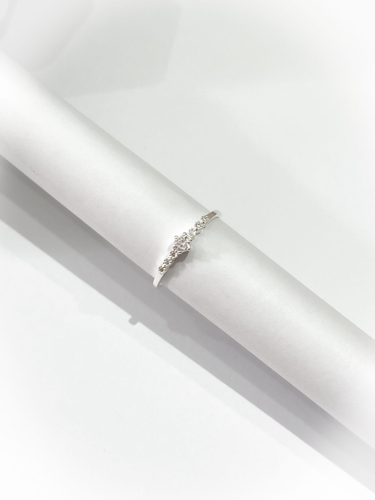 WhatsApp Image 2025-11-29 at 14.08.57 (1) Anel Solitário Flor - Imagem 1