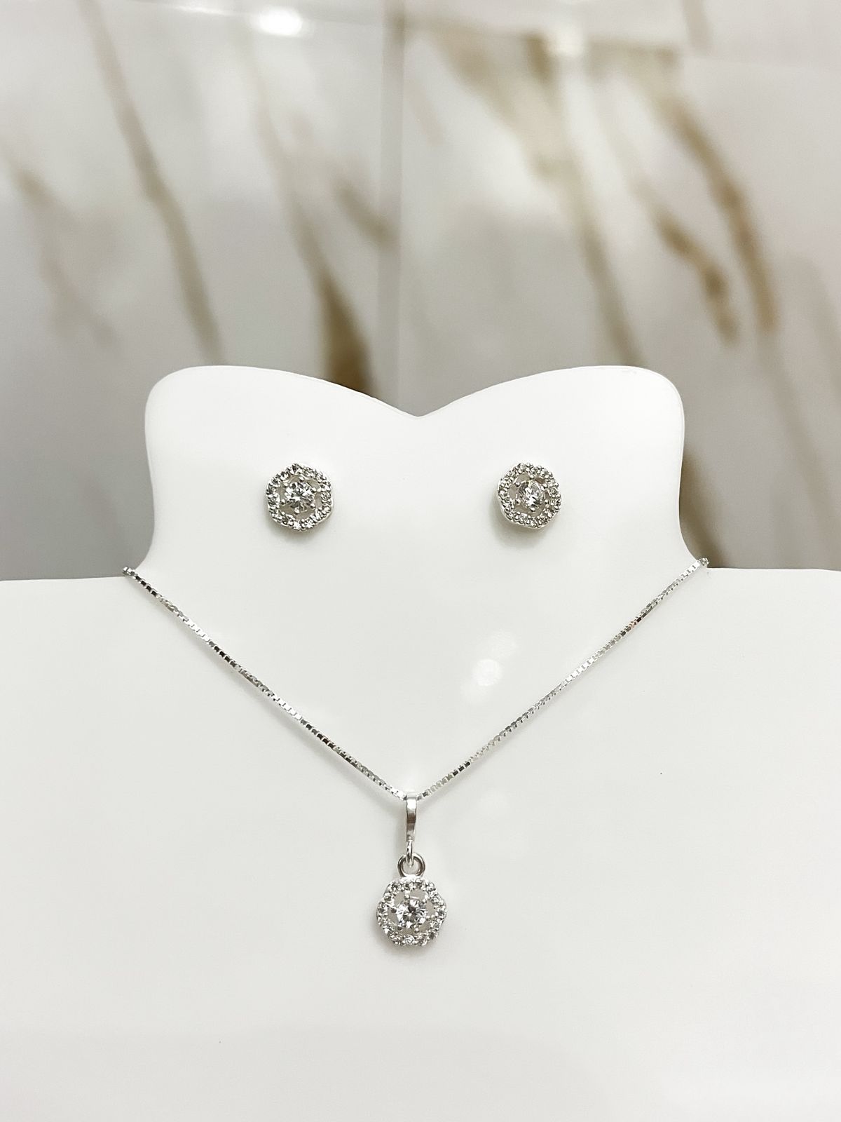 WhatsApp Image 2025-11-29 at 16.19.56 (3) Conj. Flor - Imagem 1