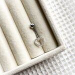 Piercing Umbigo Coração Contorno