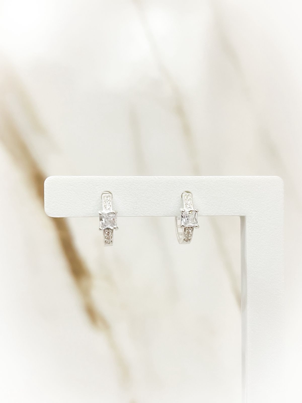 WhatsApp Image 2026-03-14 at 08.45.10 (1) Argolinha Lola - Imagem 1